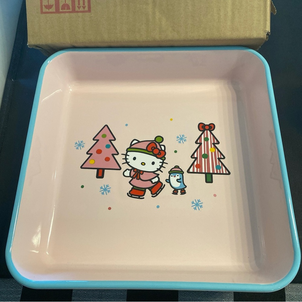 Hello Kitty Pink Square Plate - Picture 2 of 8